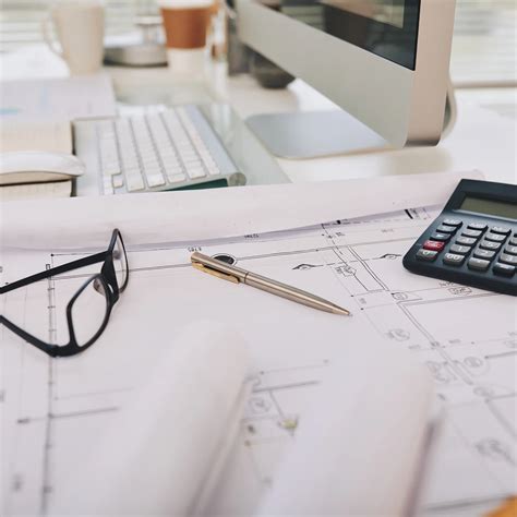 Ilustrácia procesu plánovania rekonštrukcie domu